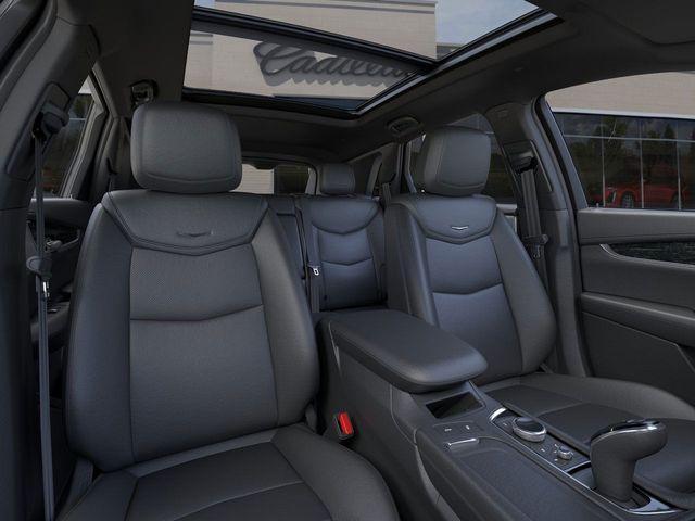 new 2025 Cadillac XT5 car, priced at $54,715