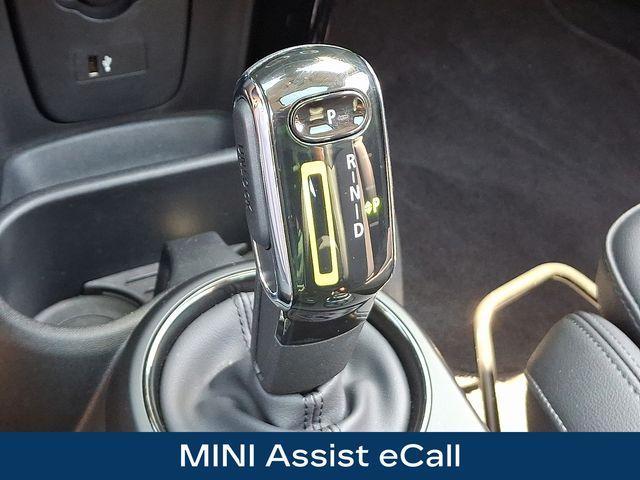 used 2024 MINI SE Hardtop car, priced at $22,881