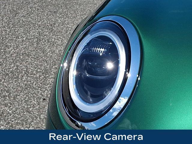 used 2024 MINI SE Hardtop car, priced at $22,881