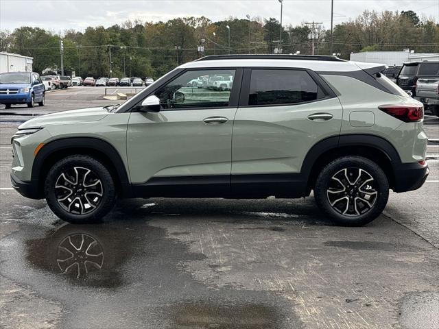 new 2025 Chevrolet TrailBlazer car, priced at $27,936