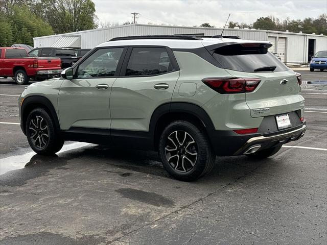 new 2025 Chevrolet TrailBlazer car, priced at $27,936