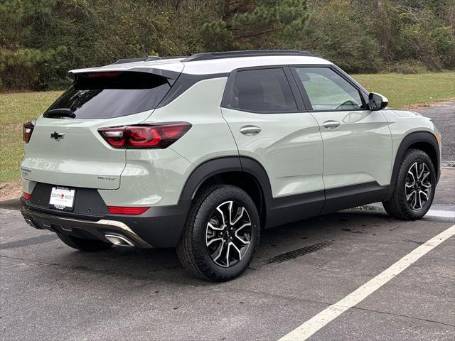 new 2025 Chevrolet TrailBlazer car, priced at $27,936