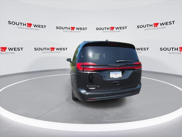 used 2021 Chrysler Pacifica car