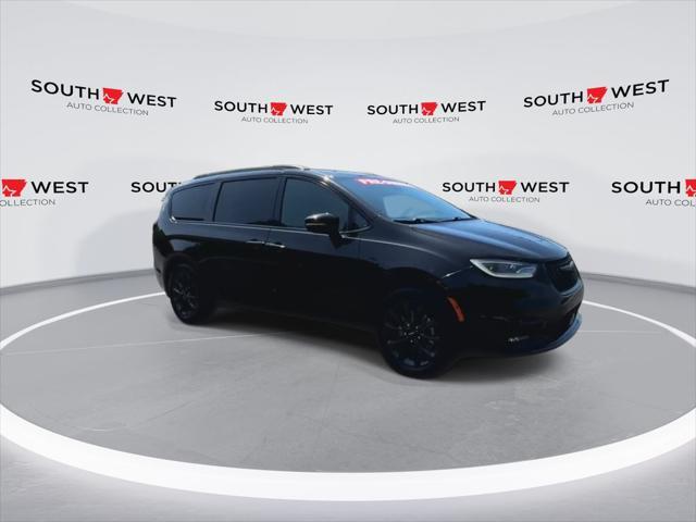 used 2021 Chrysler Pacifica car