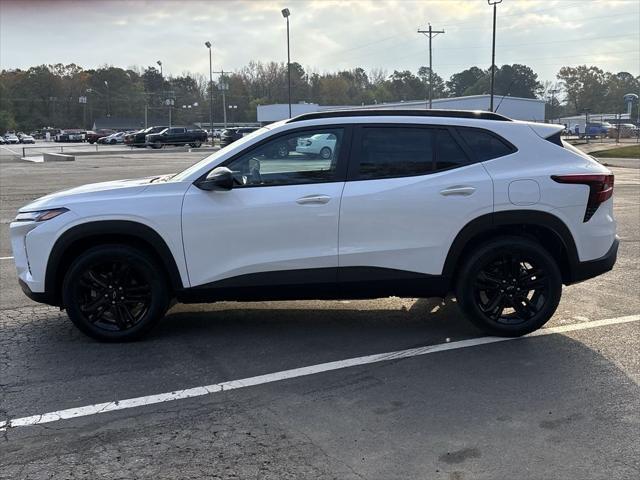 new 2025 Chevrolet Trax car, priced at $27,085