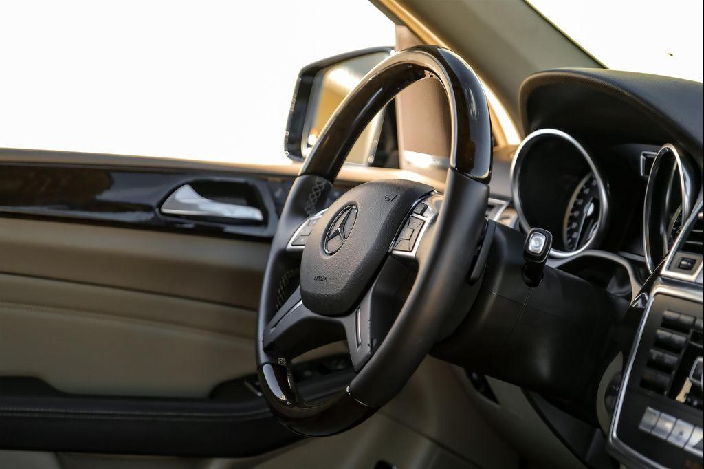 used 2014 Mercedes-Benz M-Class car, priced at $12,995