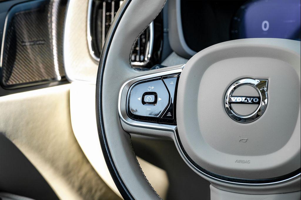 used 2023 Volvo XC60 car, priced at $40,995