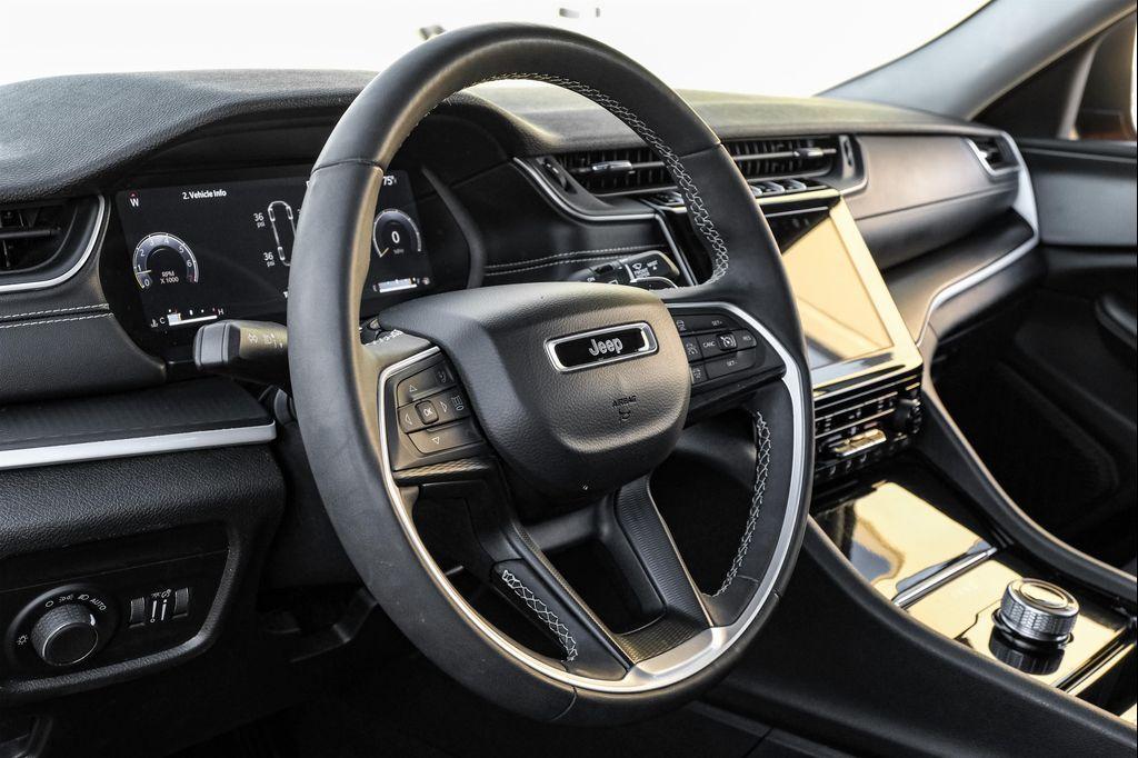 used 2023 Jeep Grand Cherokee L car, priced at $25,995