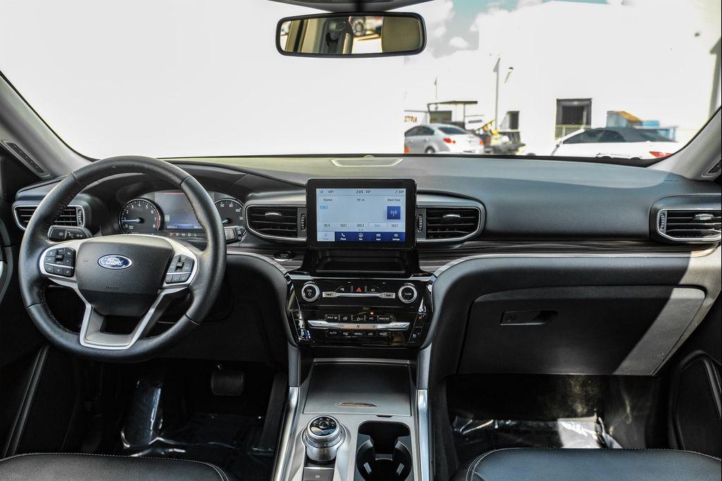 used 2022 Ford Explorer car, priced at $25,995