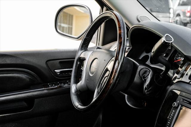used 2014 GMC Yukon car, priced at $14,499