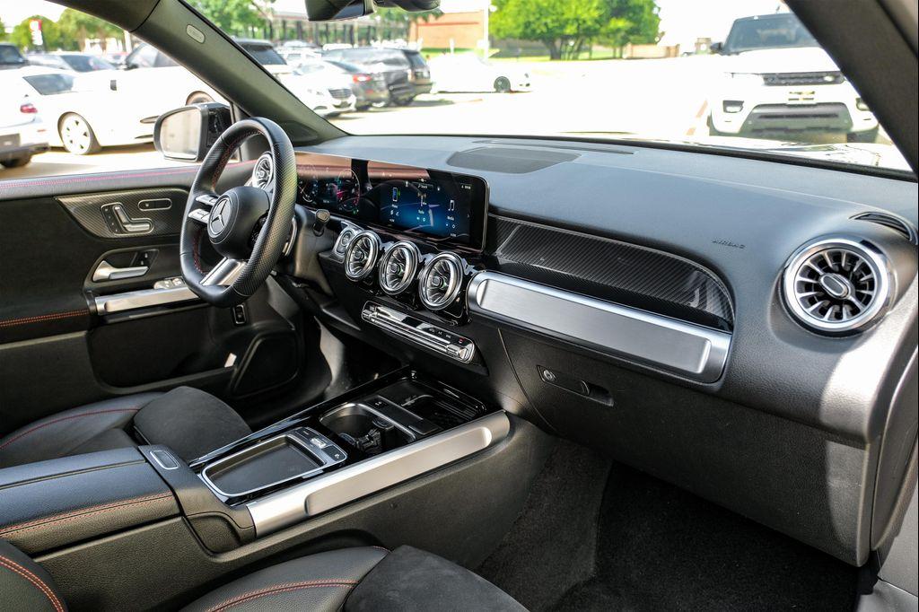 used 2024 Mercedes-Benz GLB 250 car, priced at $32,499