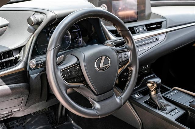 used 2020 Lexus ES 300h car, priced at $25,995