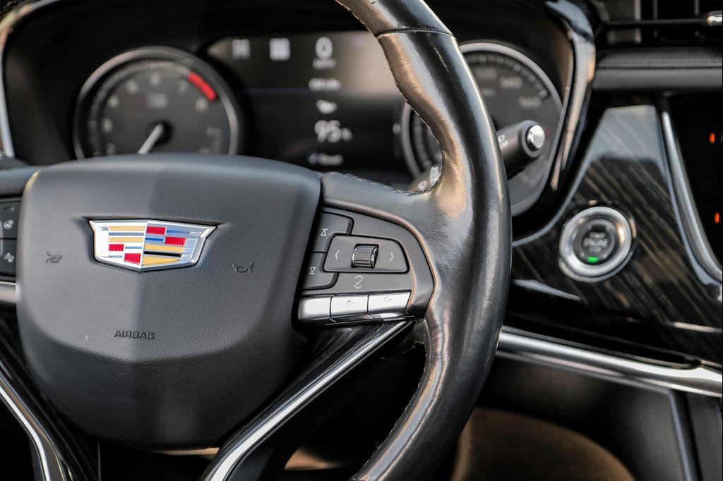 used 2021 Cadillac XT6 car, priced at $24,995