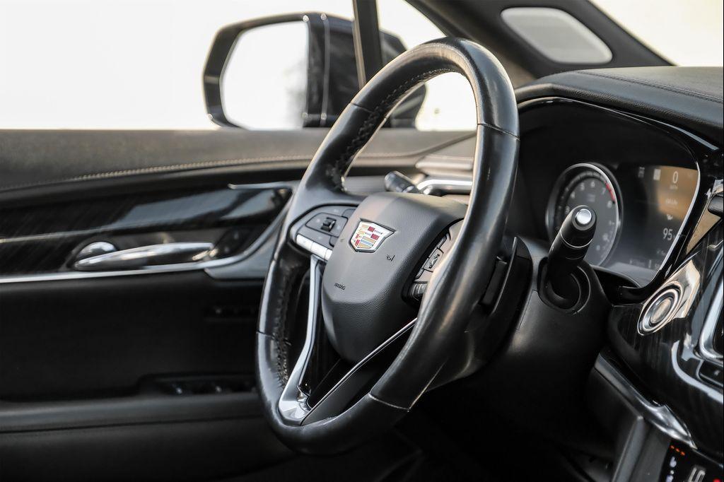 used 2021 Cadillac XT6 car, priced at $24,995