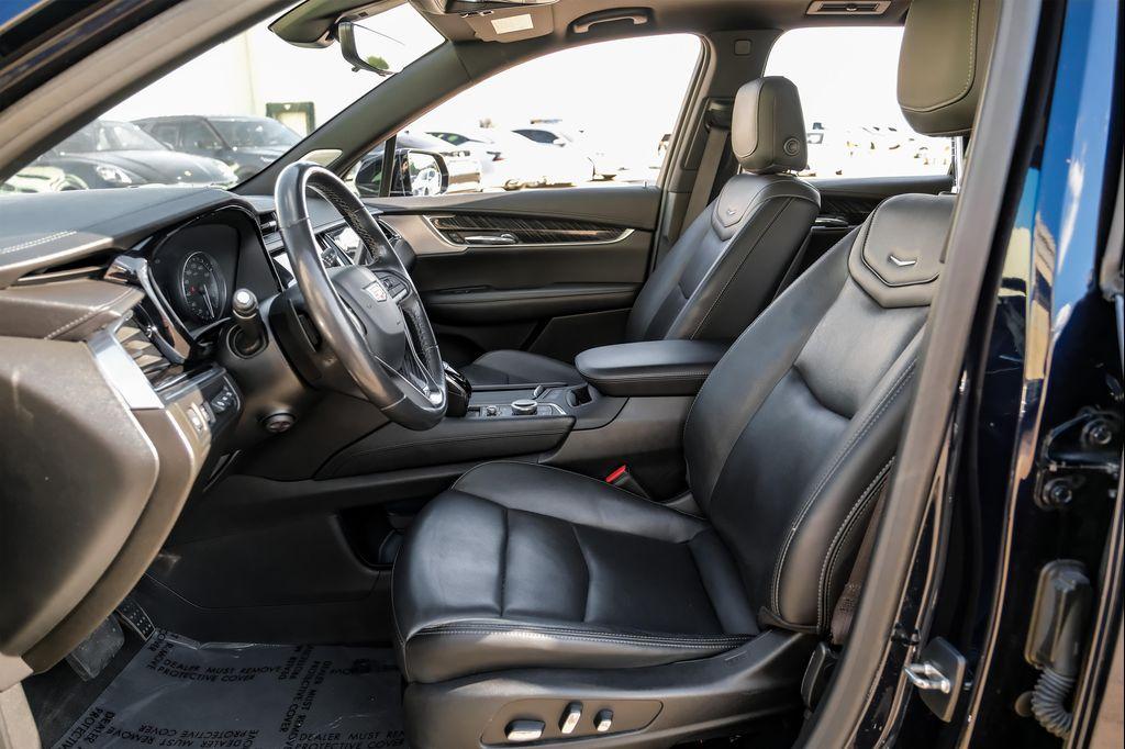 used 2021 Cadillac XT6 car, priced at $24,995