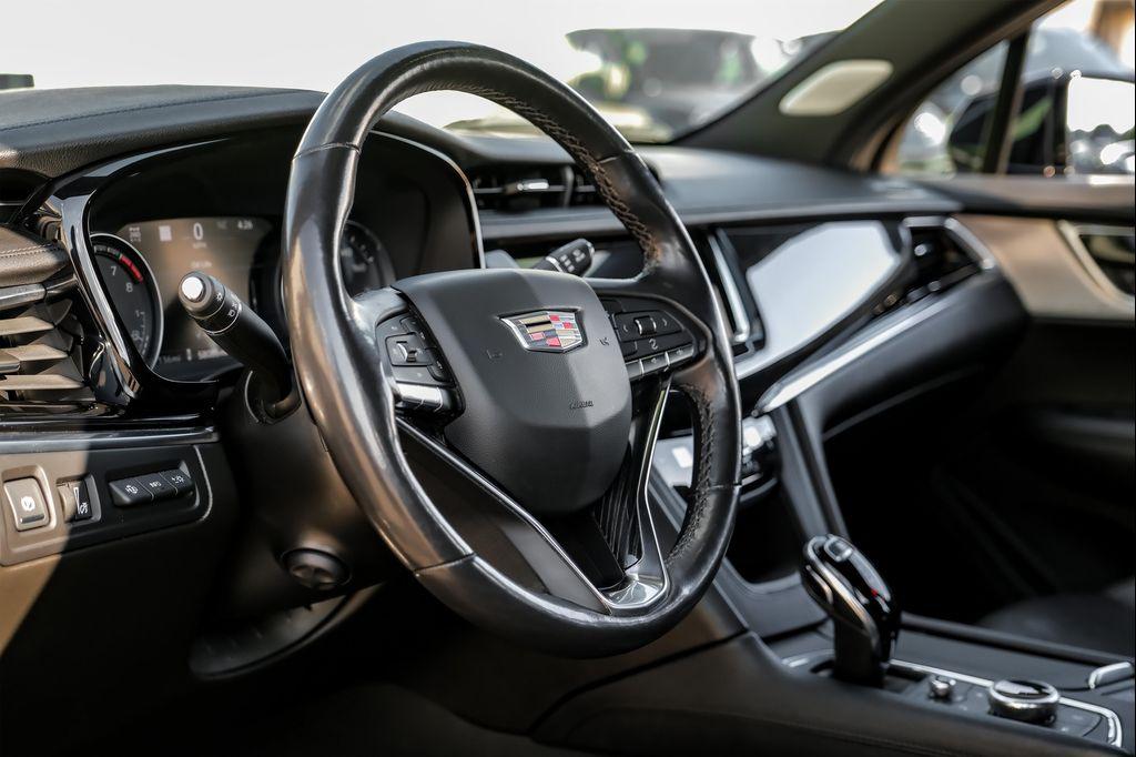 used 2021 Cadillac XT6 car, priced at $24,995