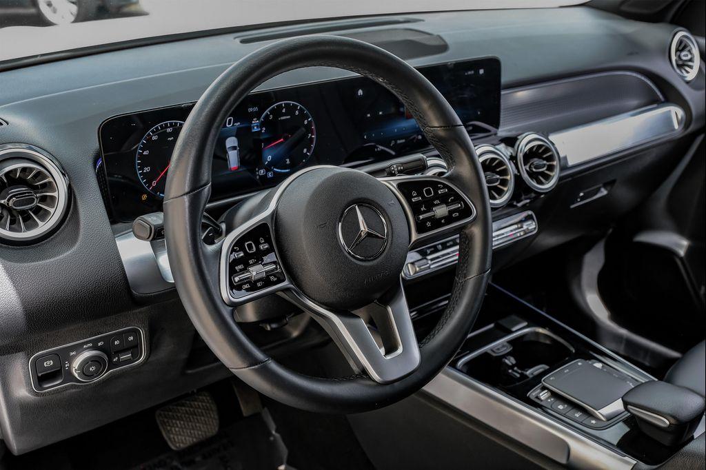 used 2022 Mercedes-Benz GLB 250 car, priced at $21,995