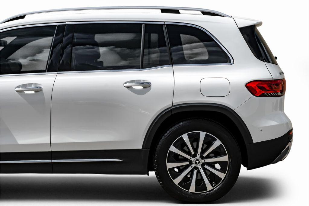 used 2022 Mercedes-Benz GLB 250 car, priced at $21,995