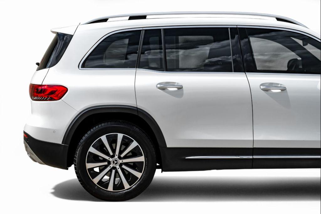 used 2022 Mercedes-Benz GLB 250 car, priced at $21,995