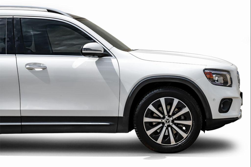 used 2022 Mercedes-Benz GLB 250 car, priced at $21,995