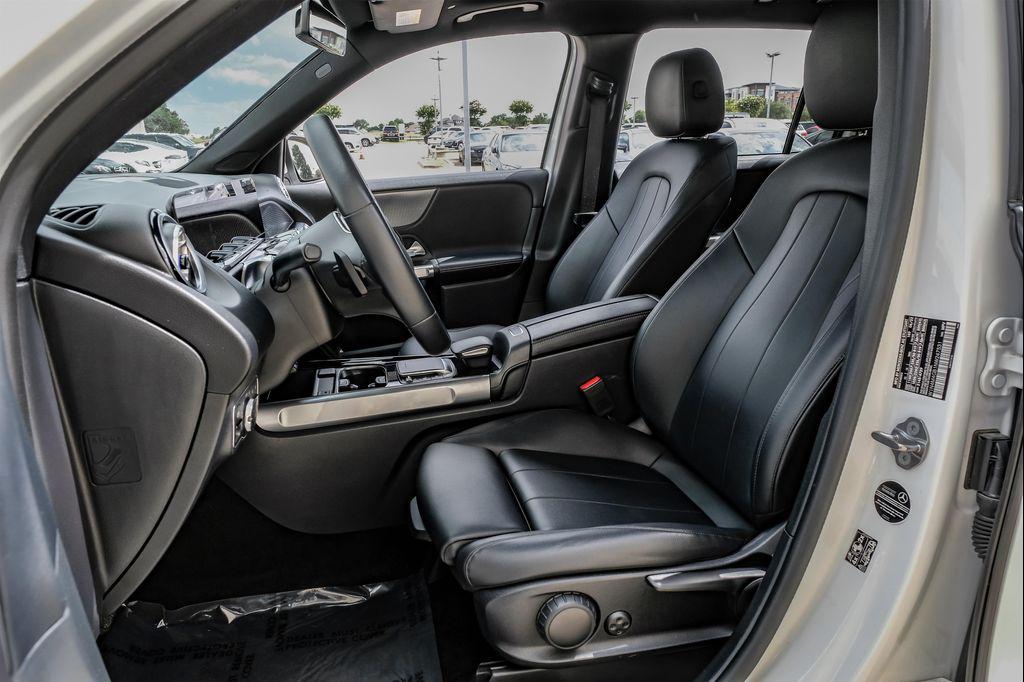 used 2022 Mercedes-Benz GLB 250 car, priced at $21,995