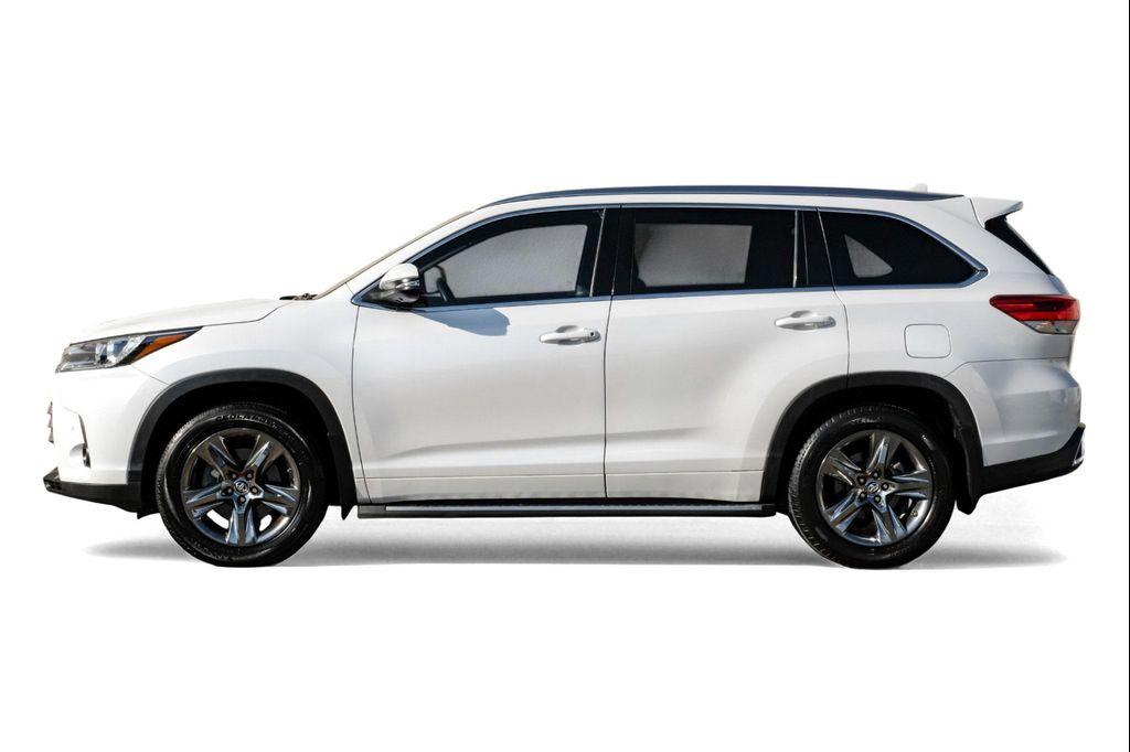 used 2017 Toyota Highlander car, priced at $21,499