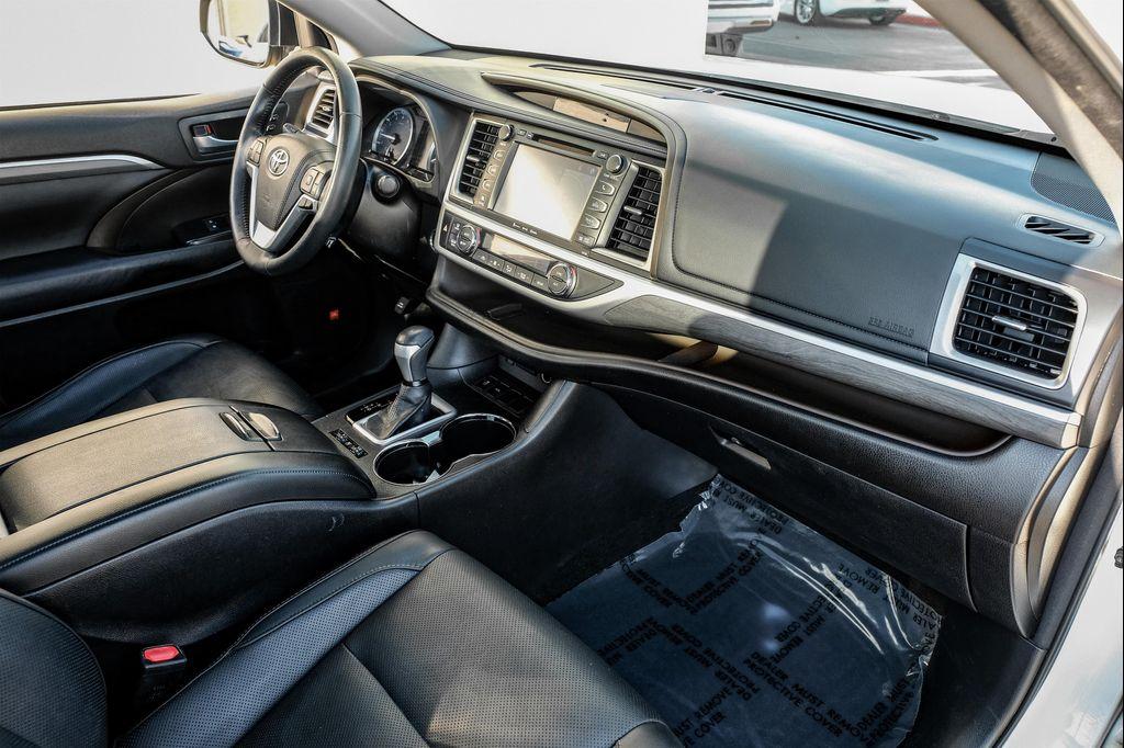 used 2017 Toyota Highlander car, priced at $21,499