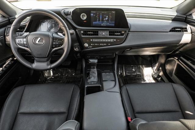 used 2022 Lexus ES 250 car, priced at $31,995