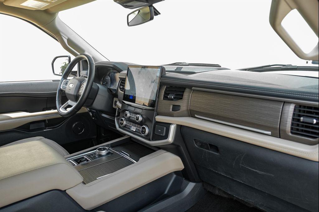 used 2023 Ford Expedition car, priced at $44,995