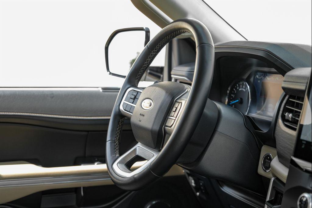 used 2023 Ford Expedition car, priced at $44,995