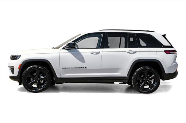 used 2023 Jeep Grand Cherokee car, priced at $32,499