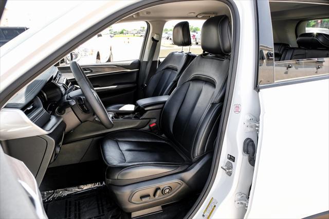 used 2023 Jeep Grand Cherokee car, priced at $32,499