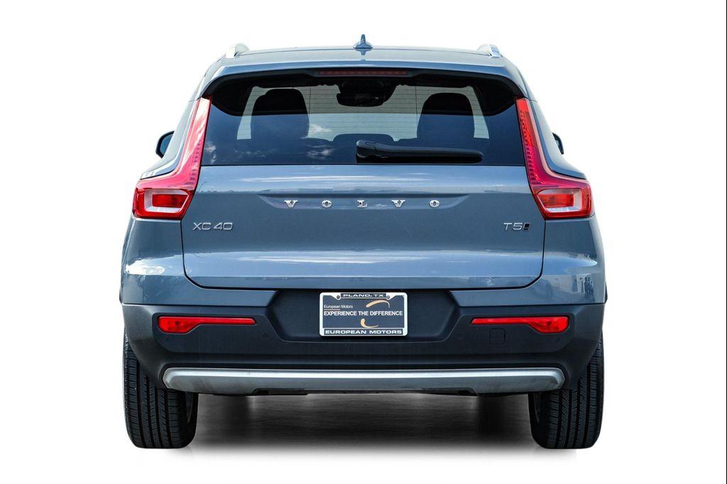 used 2021 Volvo XC40 car, priced at $19,499