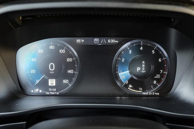 used 2021 Volvo XC40 car, priced at $22,995