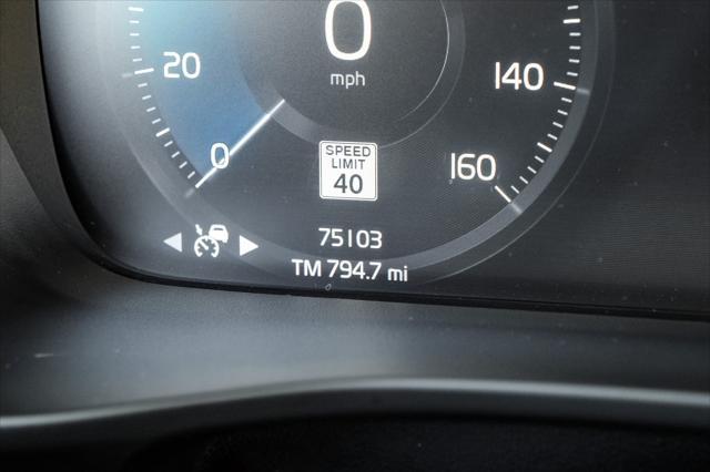 used 2021 Volvo XC40 car, priced at $22,995