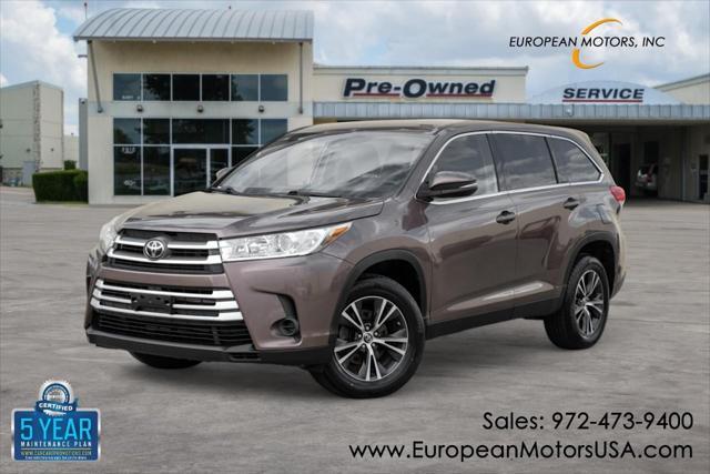 used 2019 Toyota Highlander car, priced at $25,499