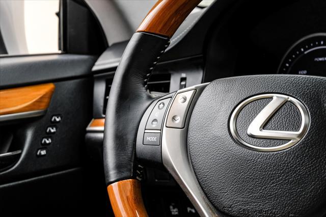 used 2015 Lexus ES 300h car, priced at $10,995