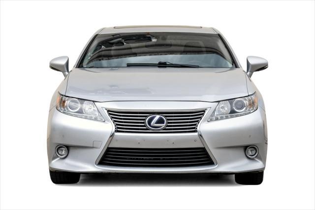 used 2015 Lexus ES 300h car, priced at $10,995