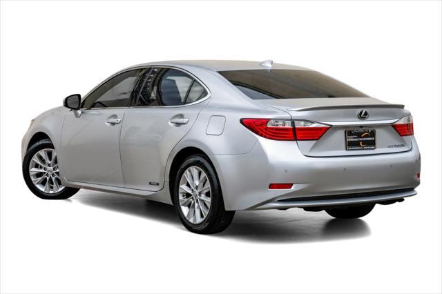 used 2015 Lexus ES 300h car, priced at $10,995