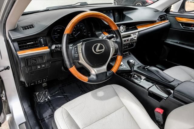 used 2015 Lexus ES 300h car, priced at $10,995