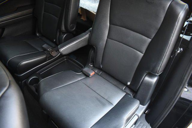 used 2021 Honda Pilot car, priced at $28,996