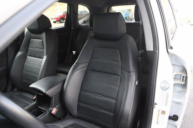 used 2022 Honda CR-V car, priced at $30,999