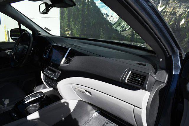 used 2017 Honda Pilot car, priced at $23,399