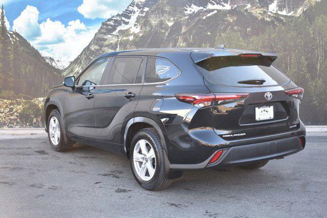 used 2024 Toyota Highlander car, priced at $39,498