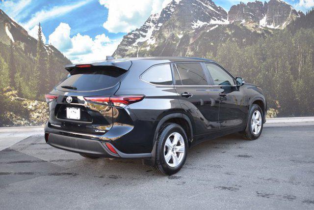 used 2024 Toyota Highlander car, priced at $39,498