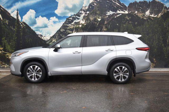 used 2020 Toyota Highlander car, priced at $30,998