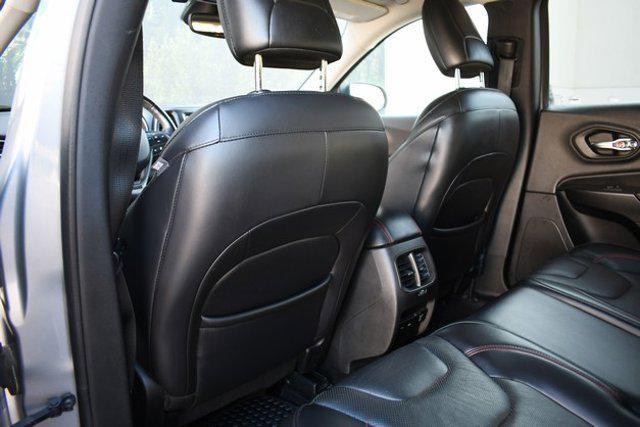 used 2019 Jeep Cherokee car, priced at $15,698