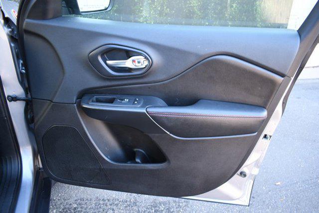 used 2019 Jeep Cherokee car, priced at $15,698