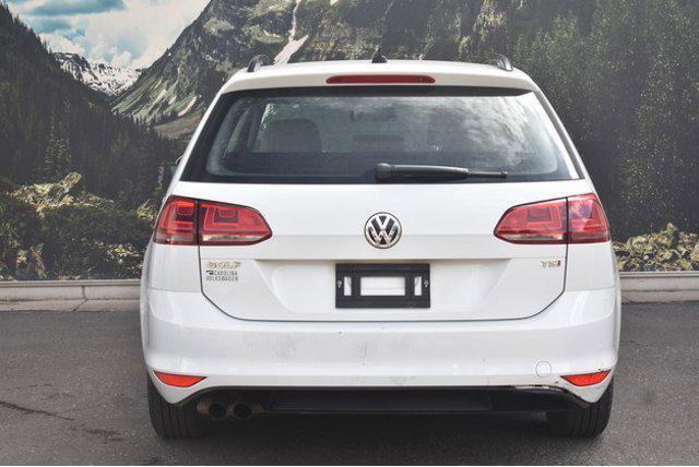 used 2015 Volkswagen Golf SportWagen car, priced at $10,999