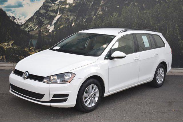 used 2015 Volkswagen Golf SportWagen car, priced at $10,999